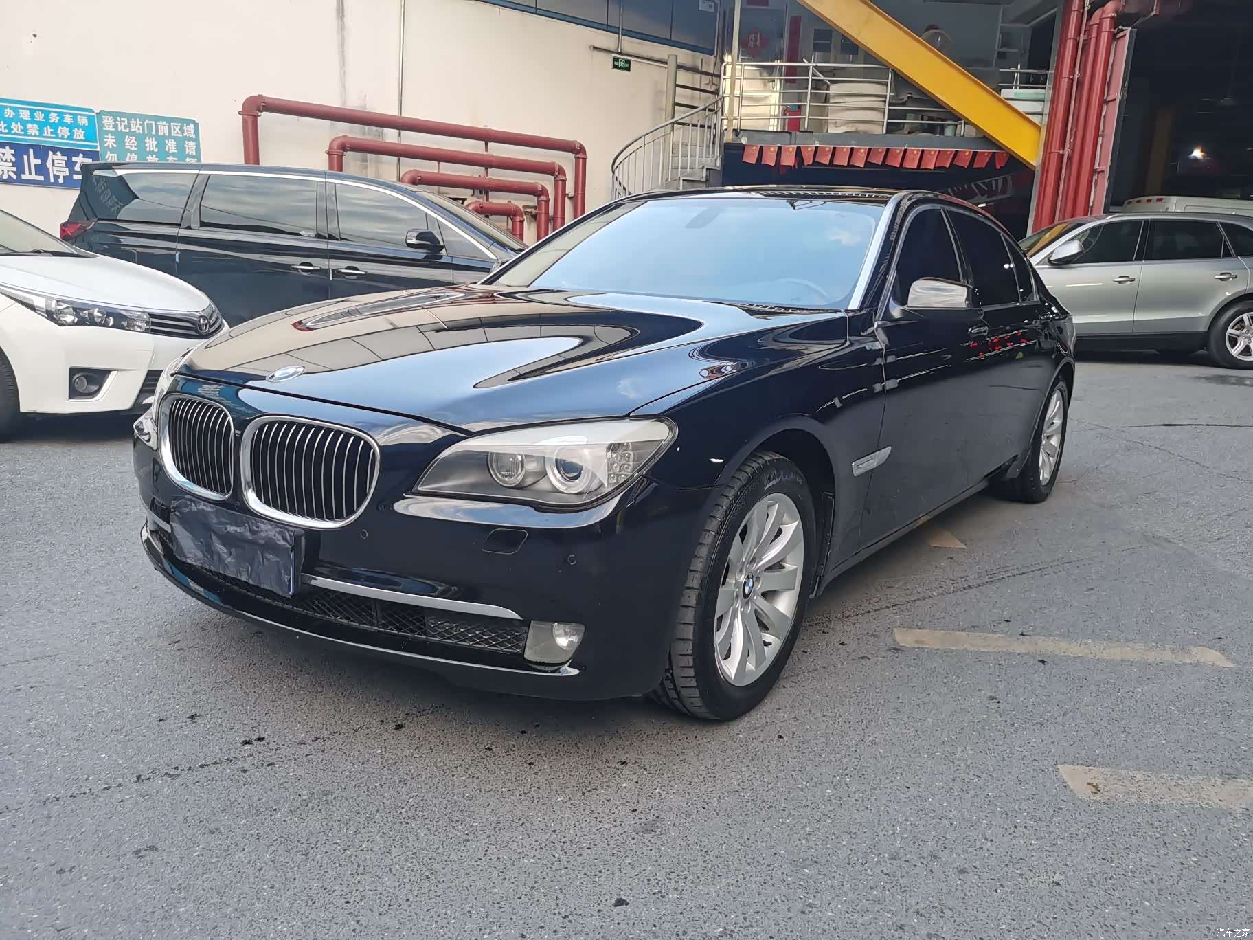 BMW 7 Series, 2011 1