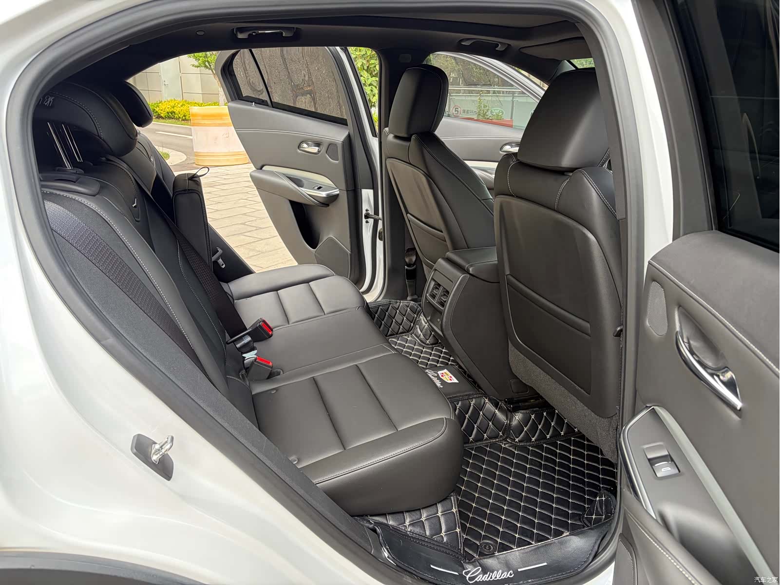 Cadillac XT4, 2019 14