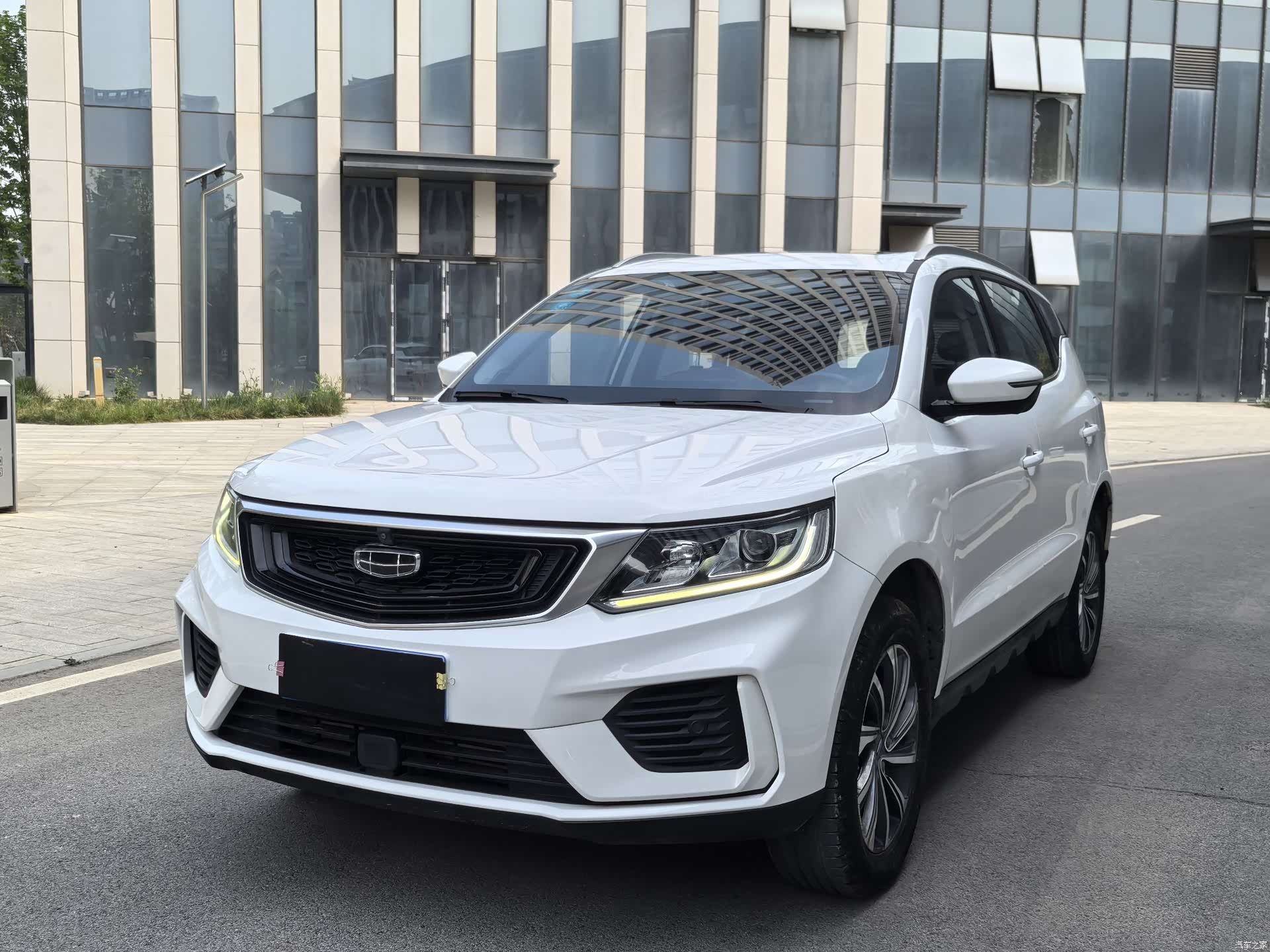 Geely X6, 2020 1