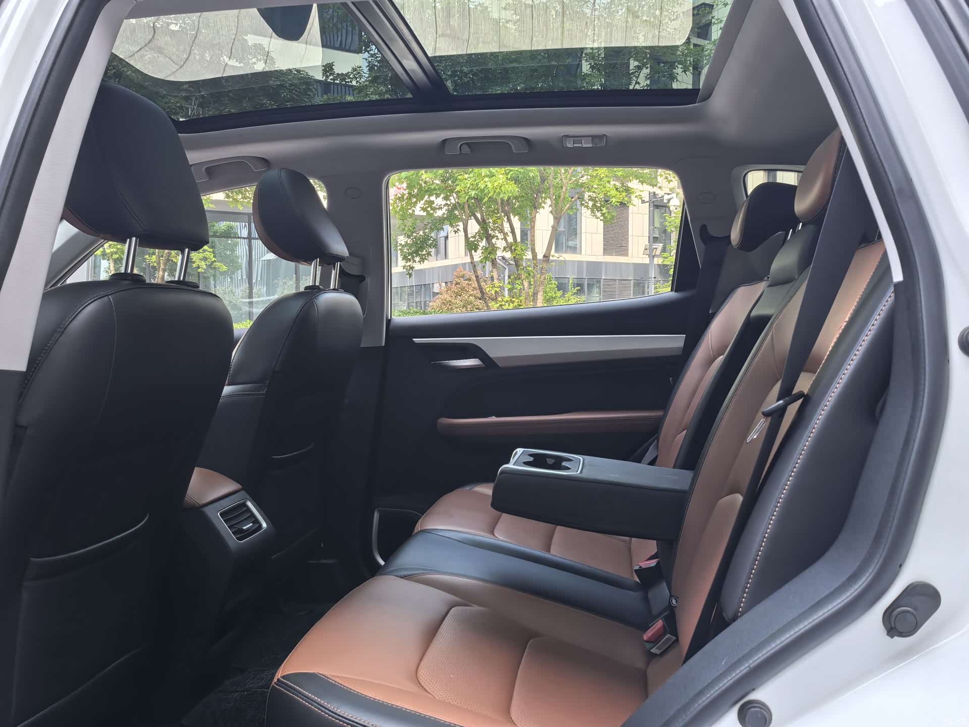 Geely X6, 2020 7