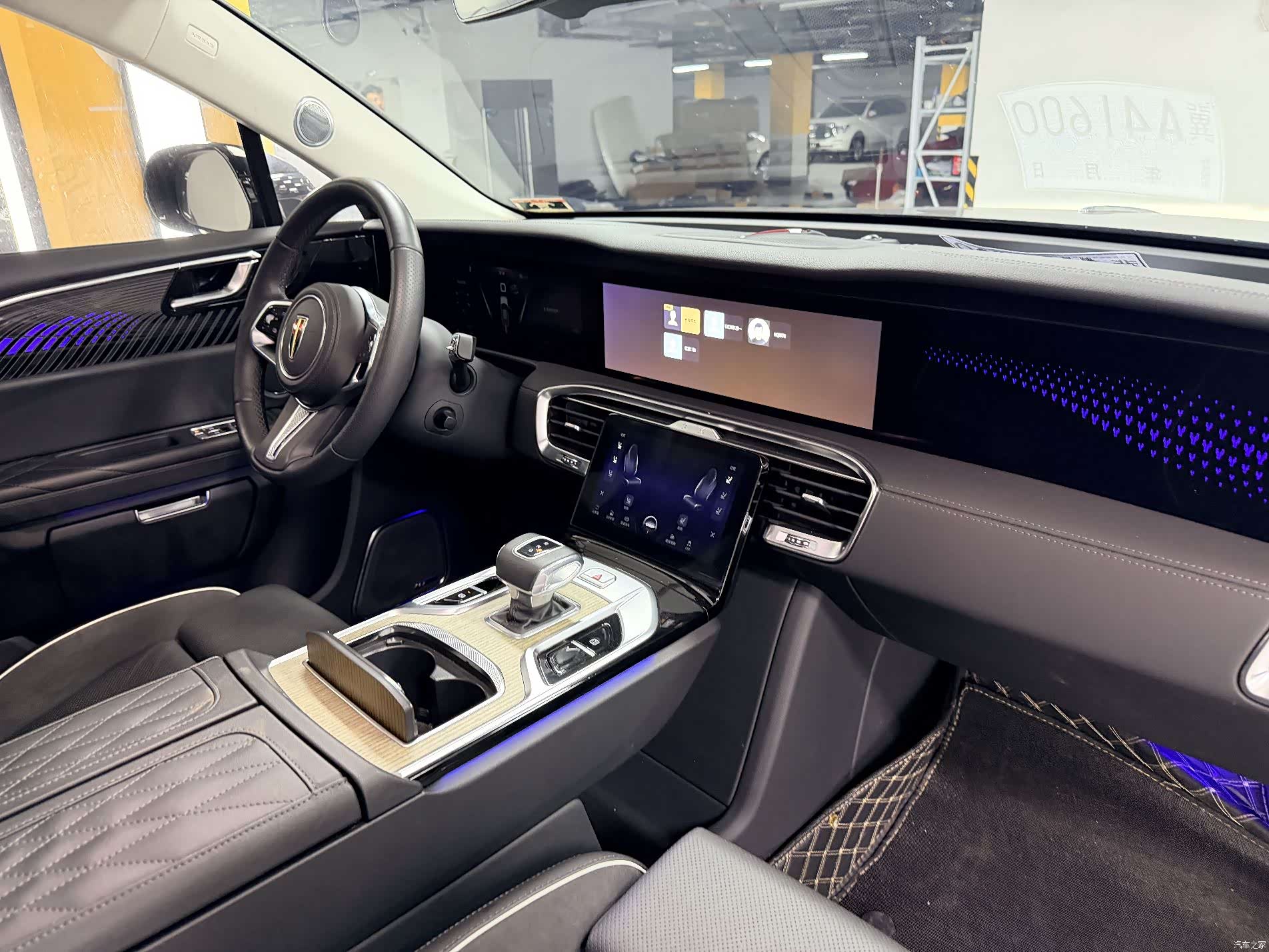 Hongqi E-HS9, 2023 9