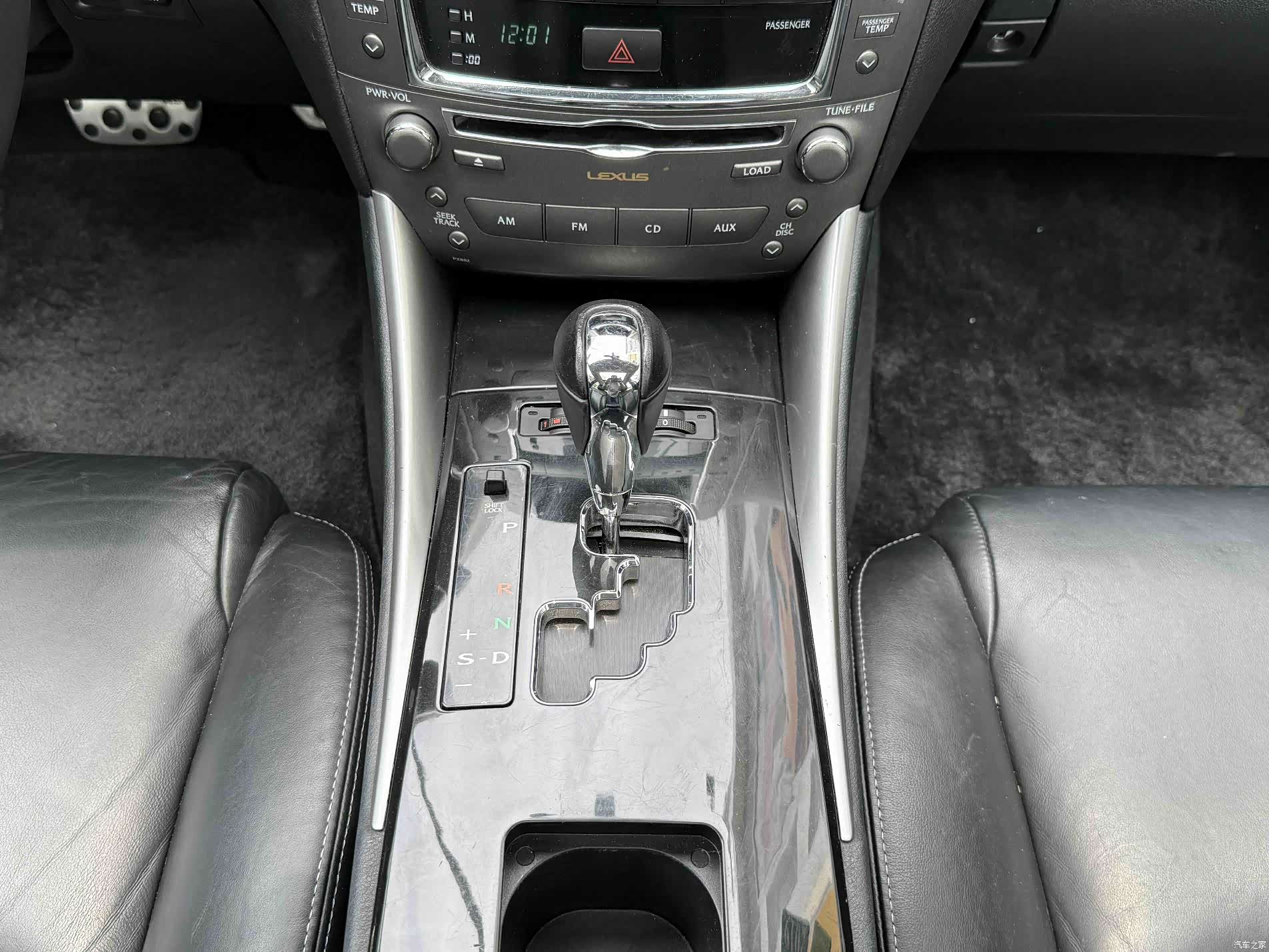 Lexus IS, 2010 24
