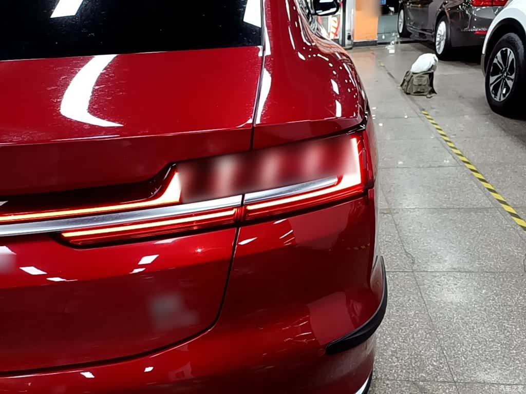 BYD Han, 2022 8