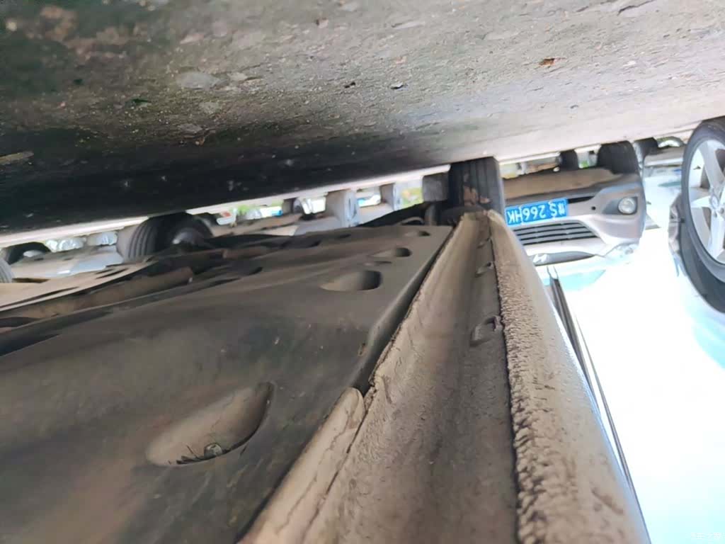 Volkswagen Sagitar, 2016 19