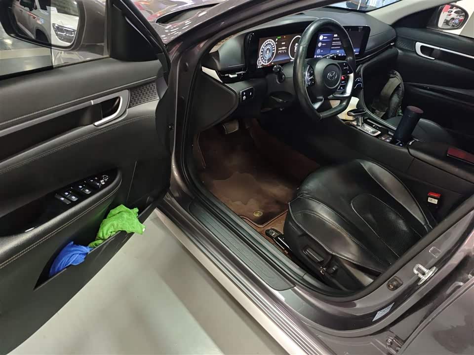 Hyundai Name picture