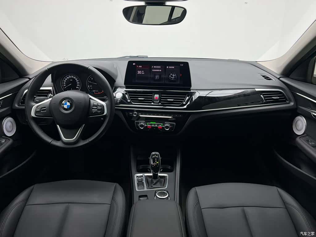 BMW 1 Series, 2022 16