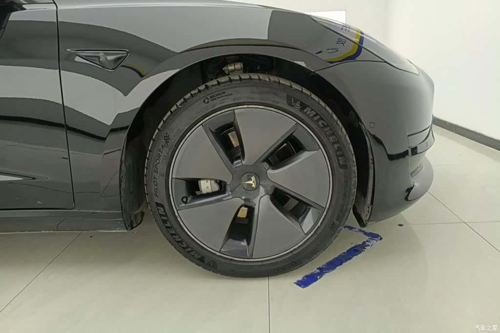 Tesla Model 3, 2022 6