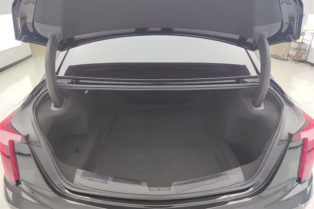 Cadillac CT5, 2023 4