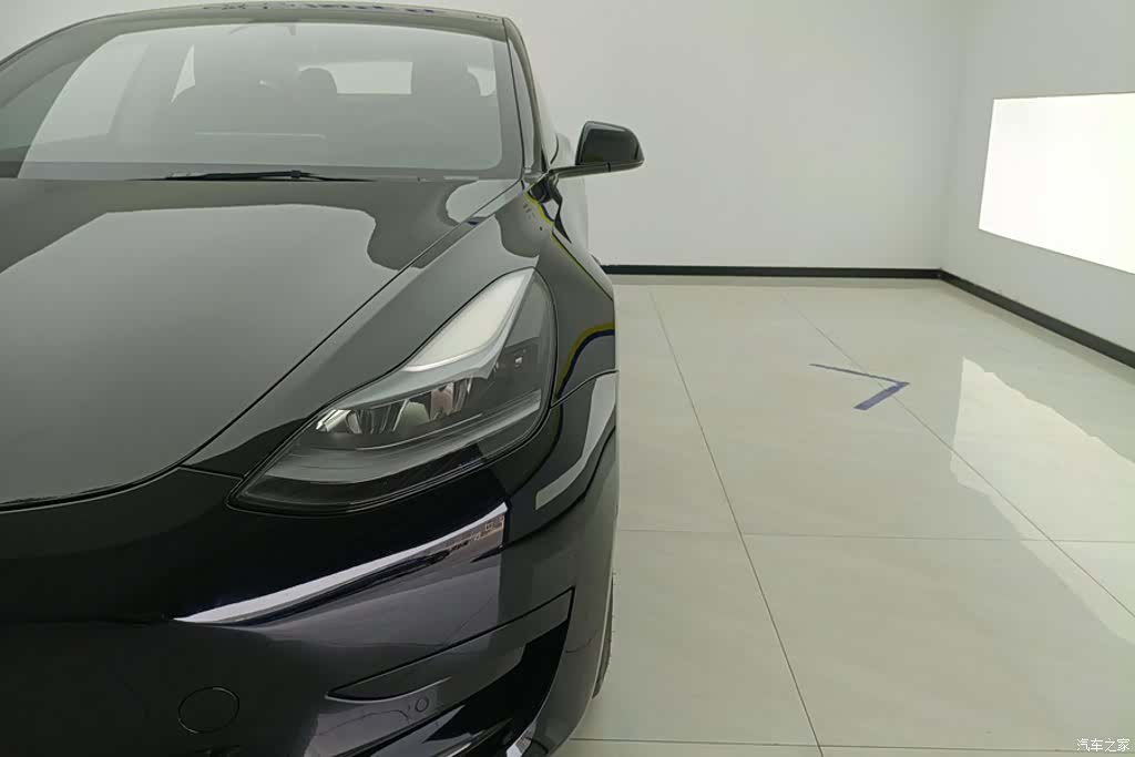Tesla Model 3, 2022 все фото