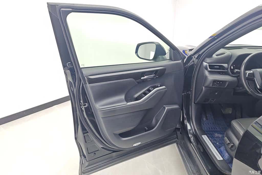 Toyota Crown, 2023 7