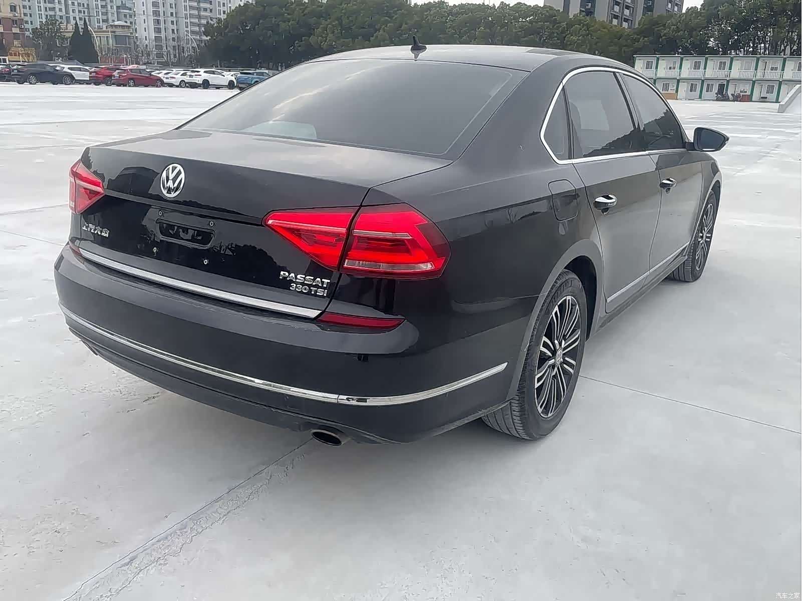 Volkswagen Passat, 2017 все фото