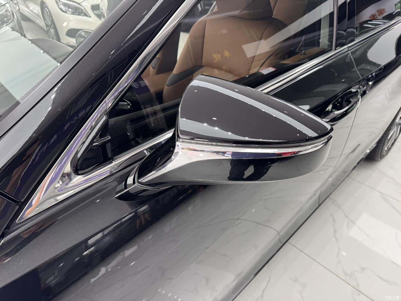 Lexus ES, 2018 11