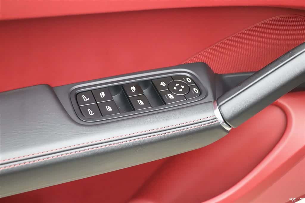 Porsche Cayenne, 2023 12