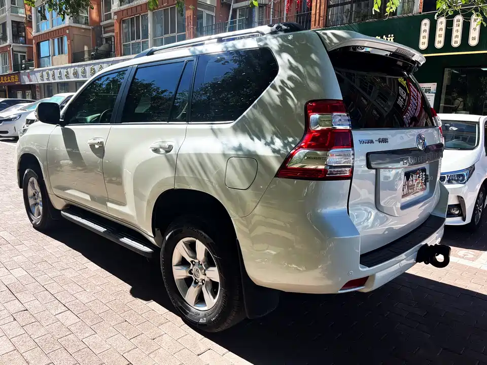Toyota Prado