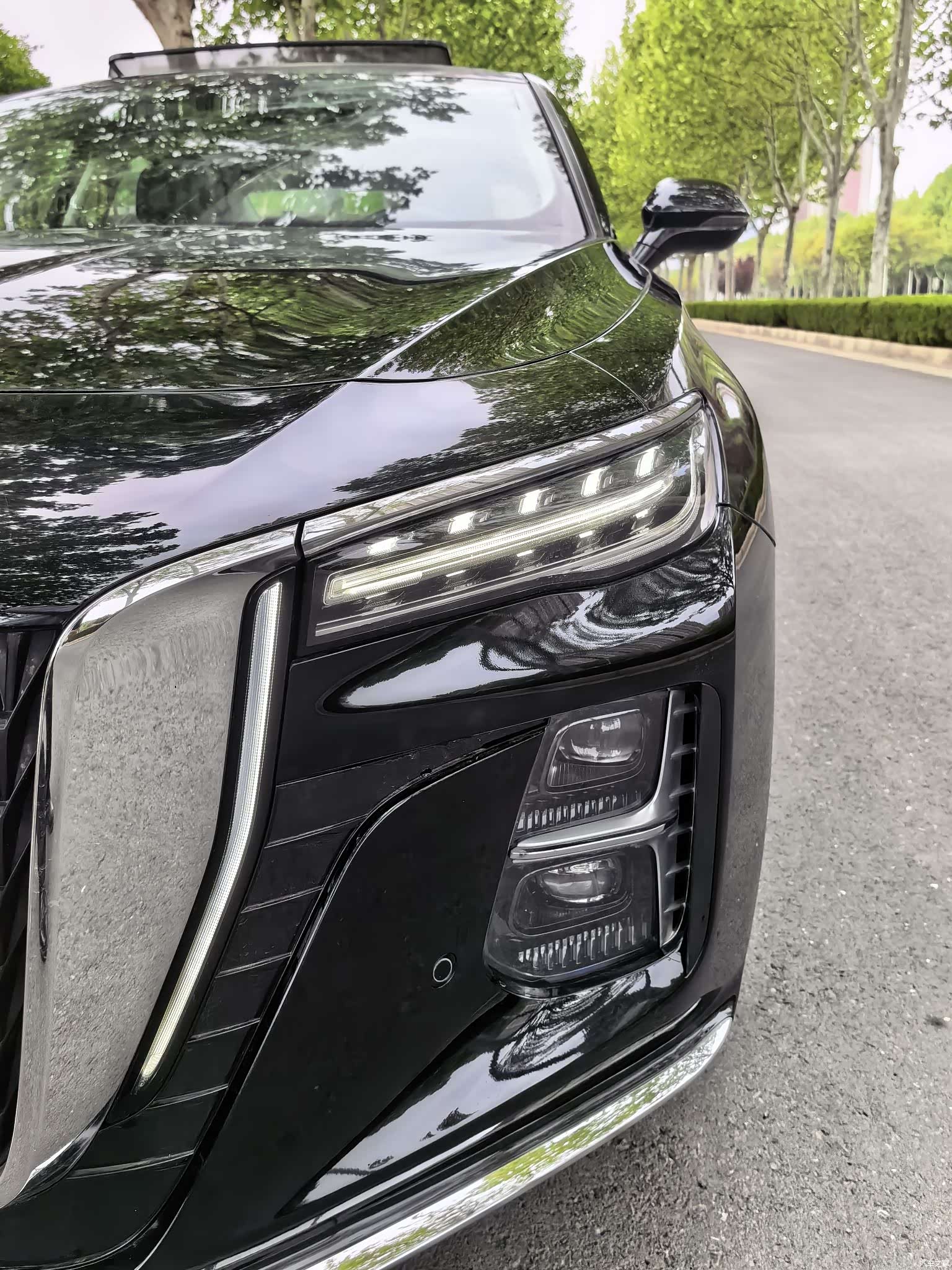 Hongqi H5, 2023 10