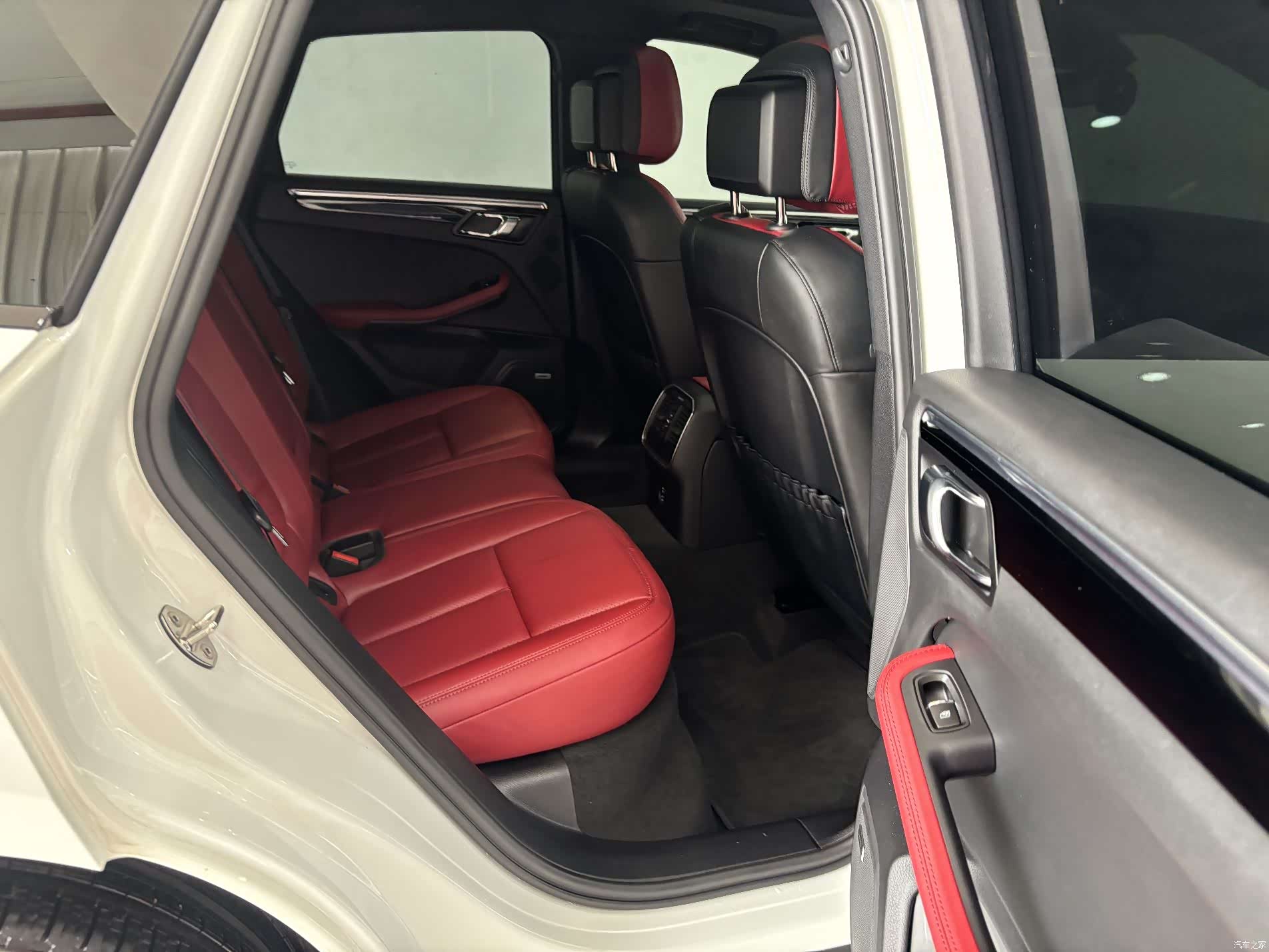 Porsche Macan, 2022 25