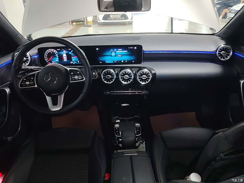 Mercedes-Benz A-Class, 2020 10