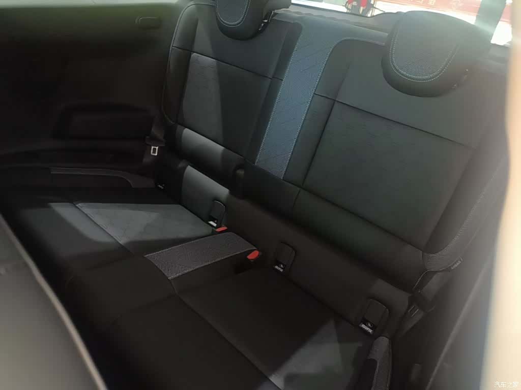 Mini Cooper, 2024 17