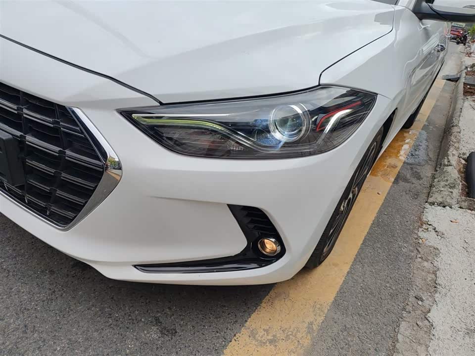 Hyundai Lead