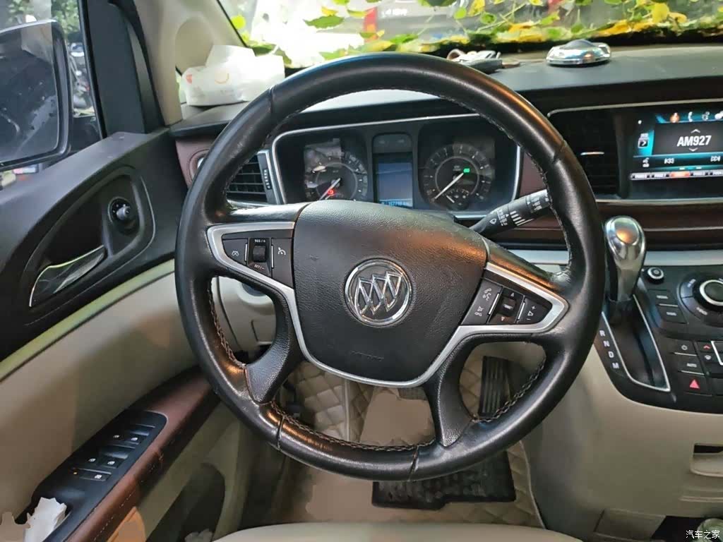 Buick GL8, 2018 3