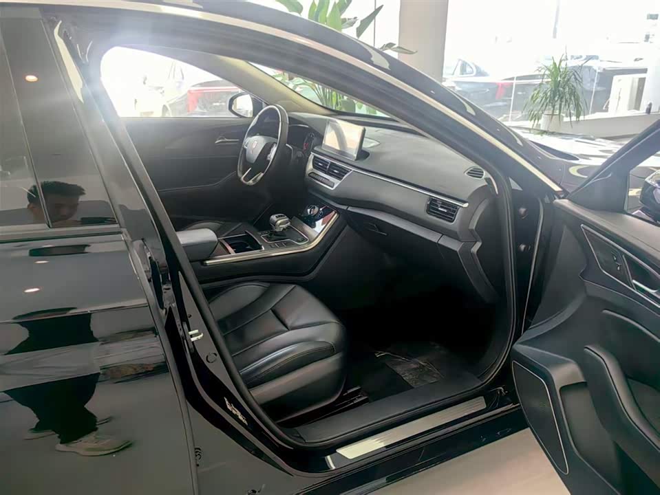 Hongqi H5 Hongqi H5