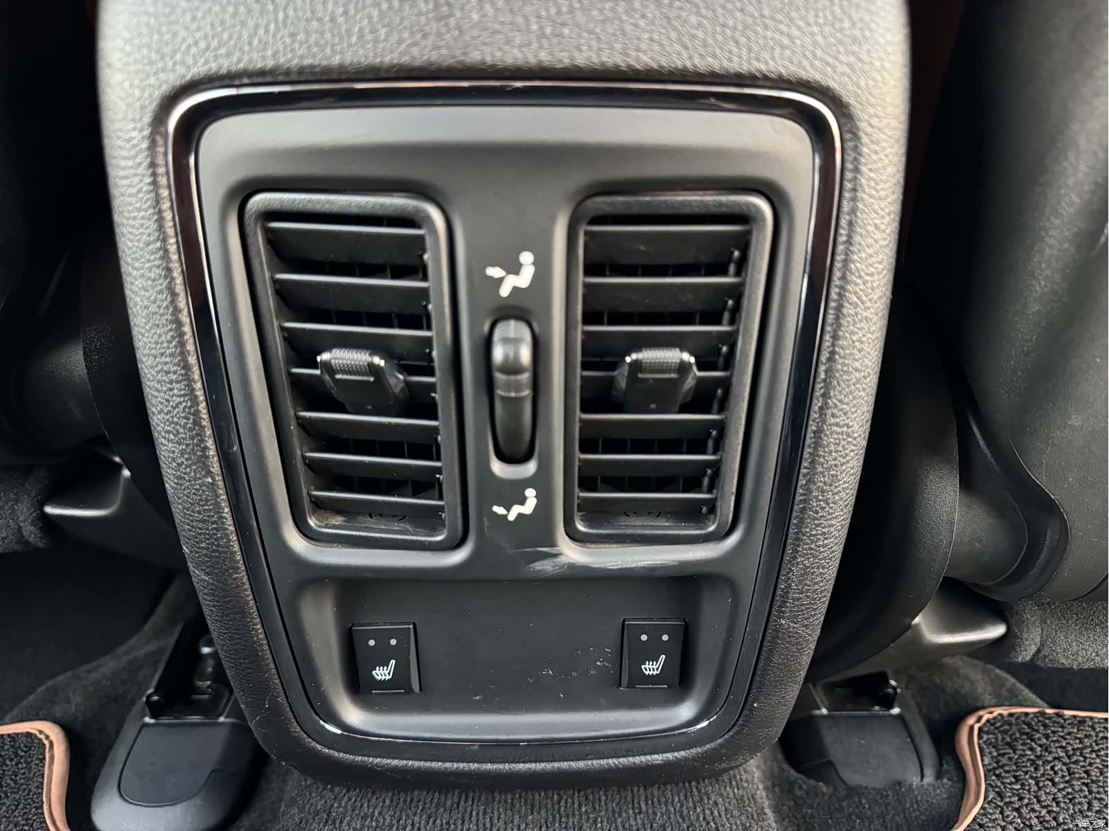 Jeep Grand Cherokee, 2013 17