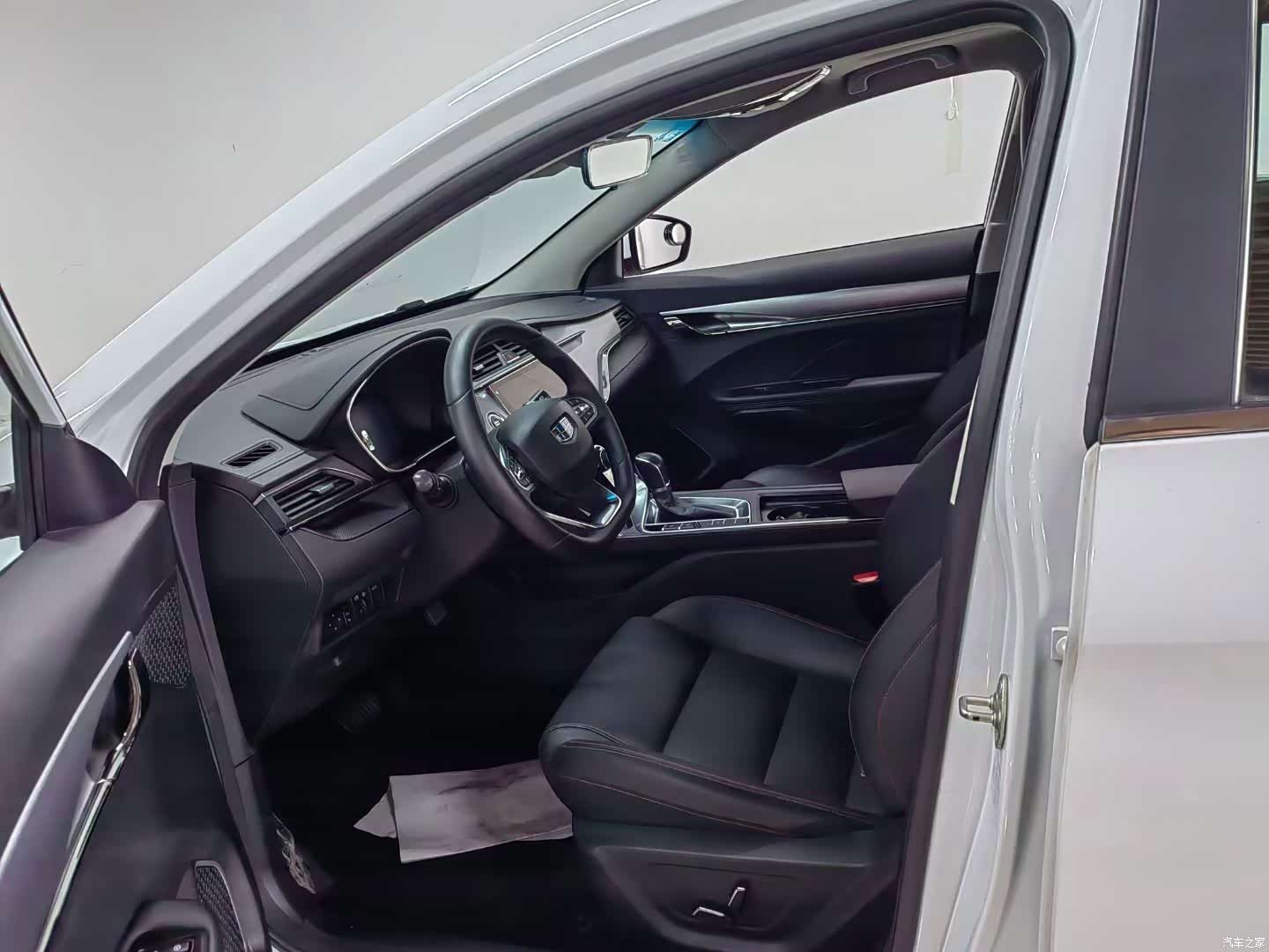 Geely Binray, 2019 3
