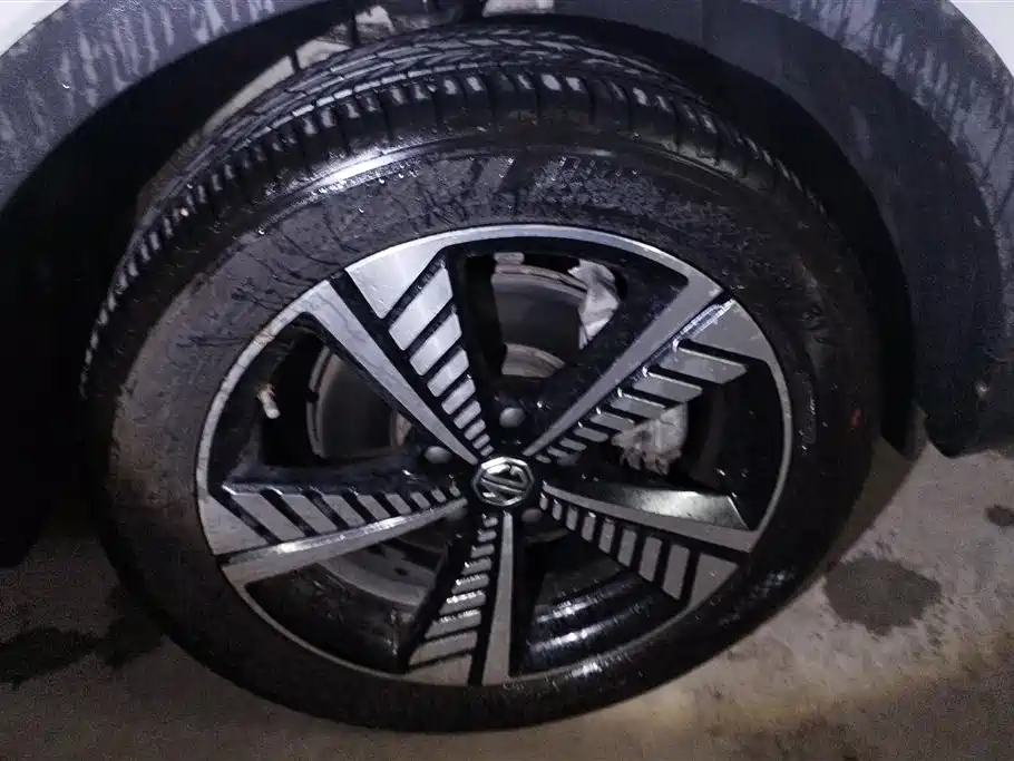 MG EZS pure electric