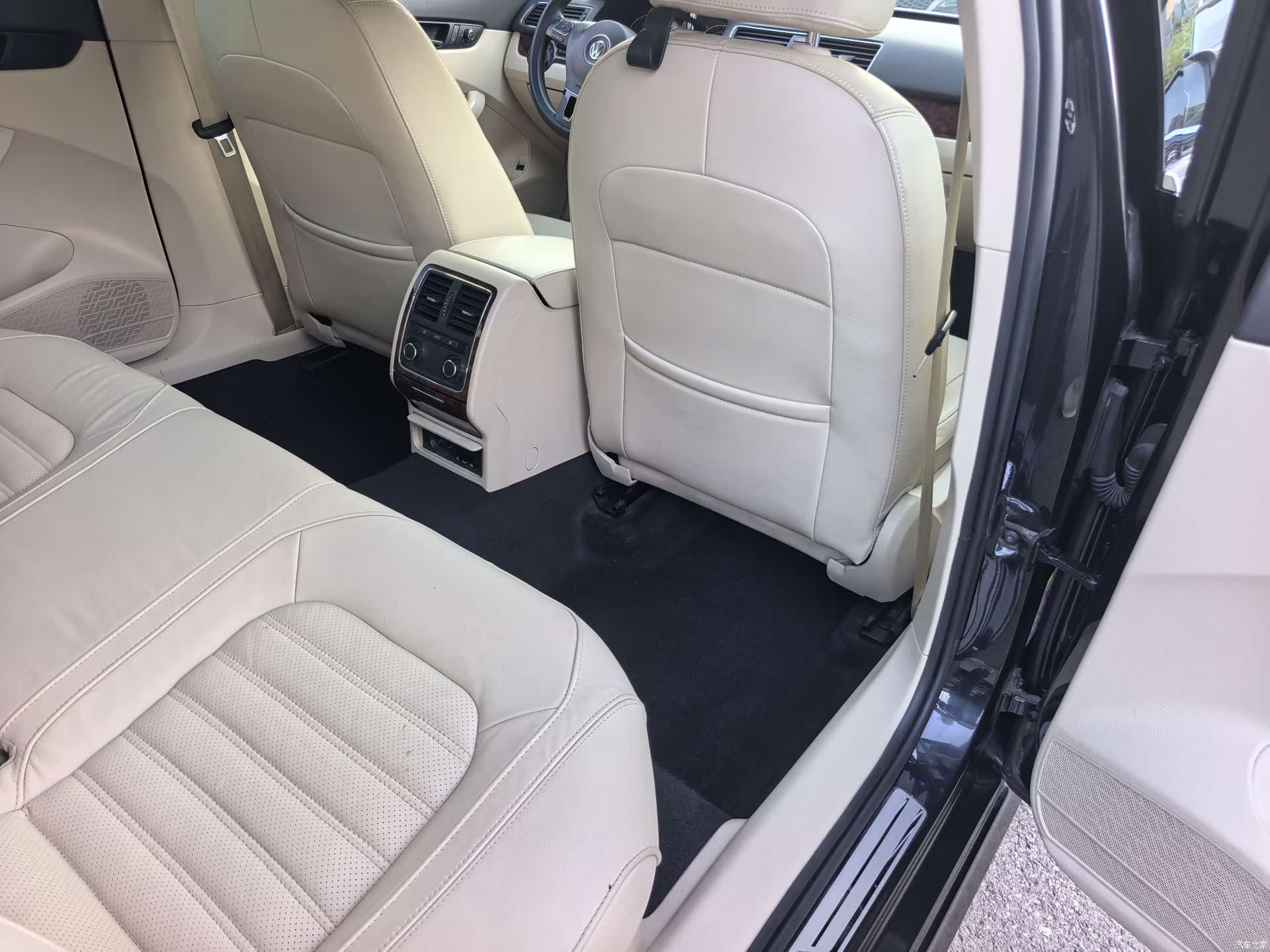 Volkswagen Passat, 2013 6