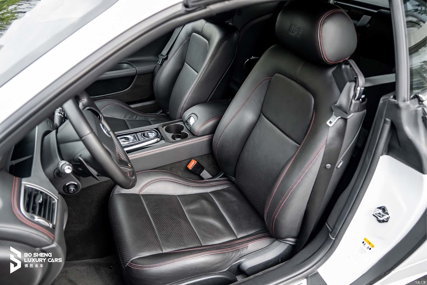 Jaguar XK, 2012 24