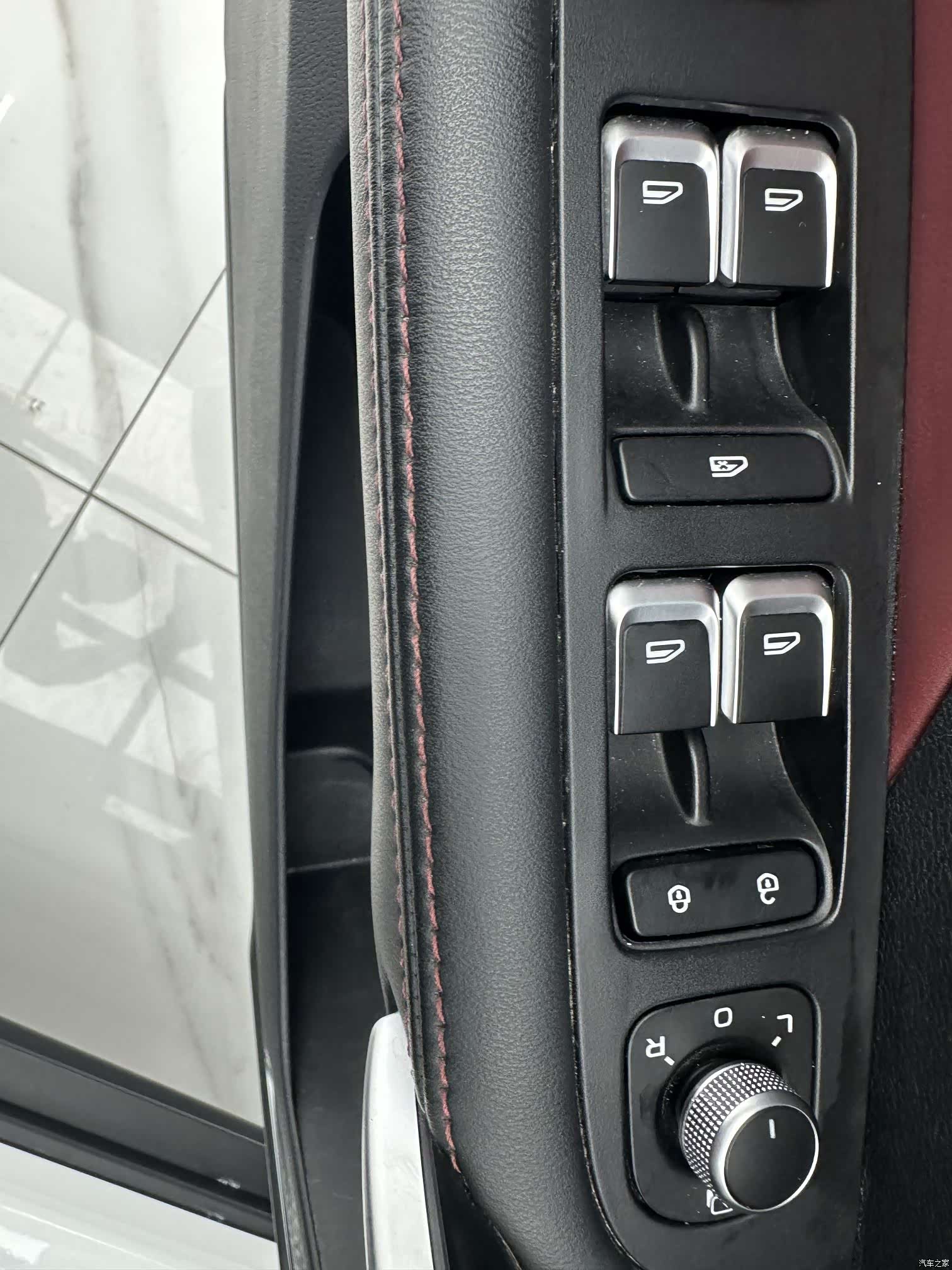 Geely Coolray, 2022 12