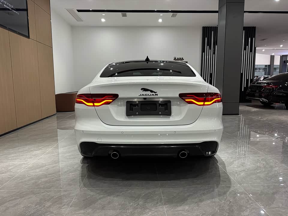Jaguar XEL