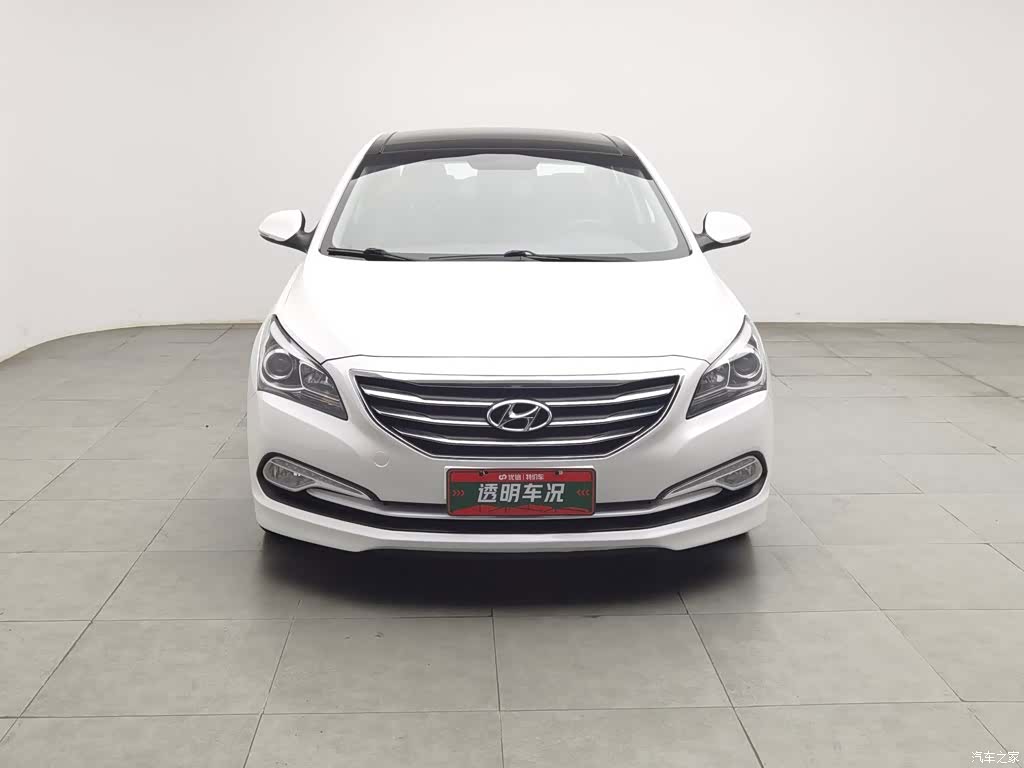 Hyundai DLX, 2016 3
