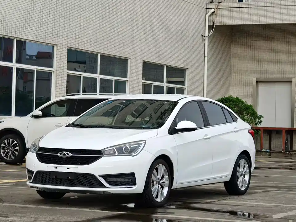 Chery Arrizo 5