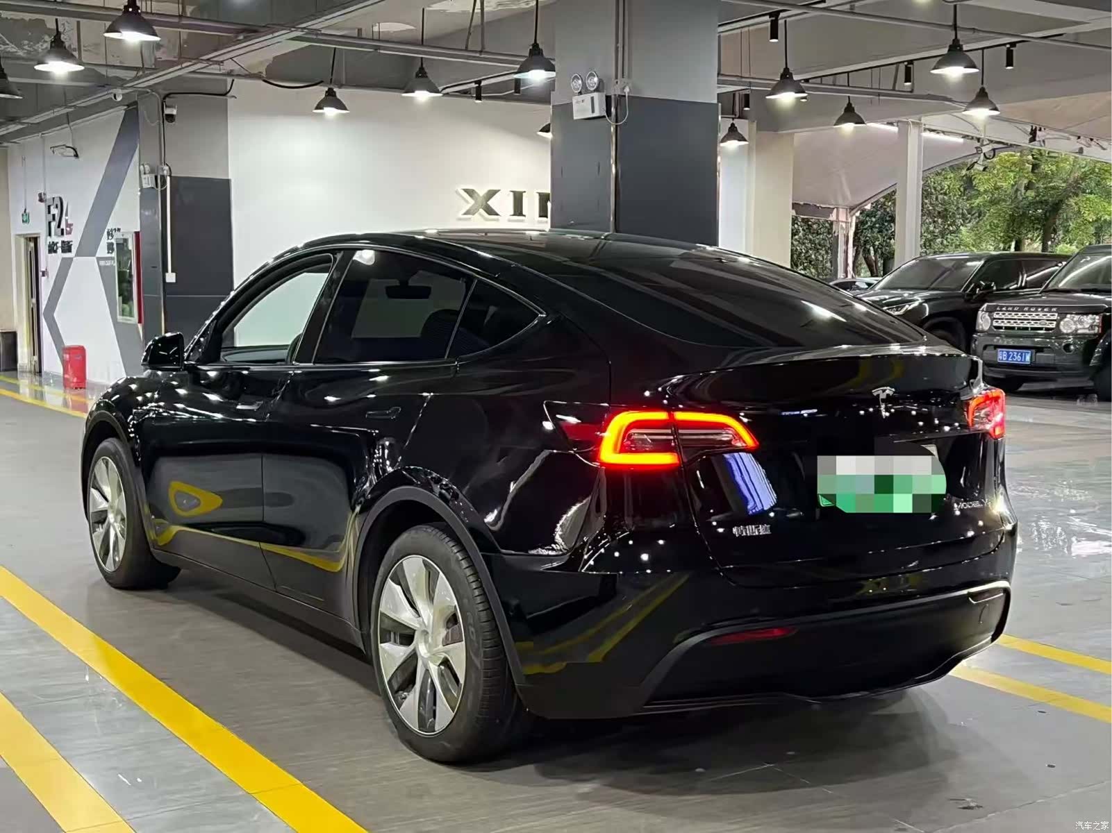 Tesla Model Y, 2023 6