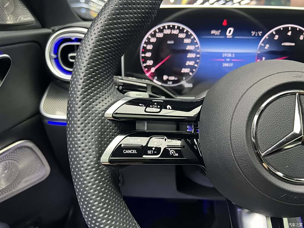 Mercedes-Benz C-Class, 2023 15