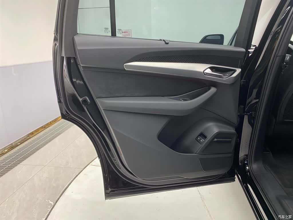 Audi Q6, 2023 28