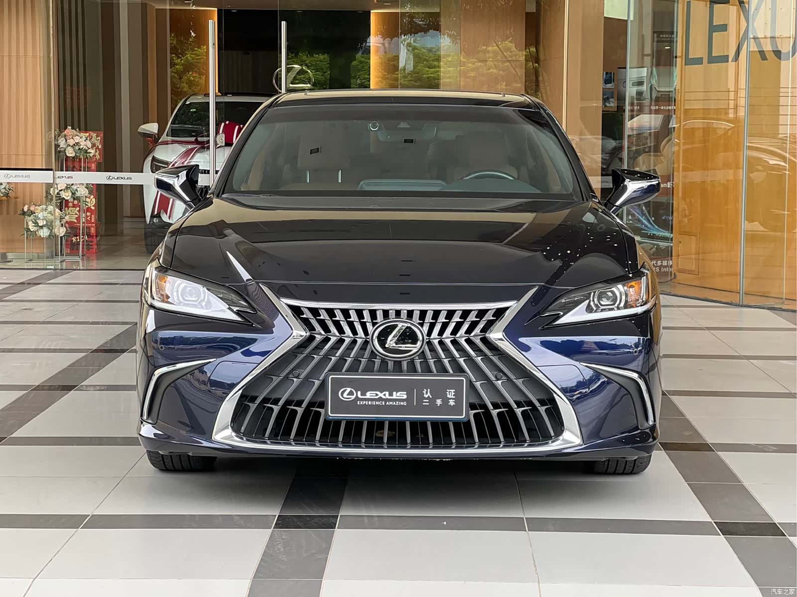 Lexus ES, 2022 2