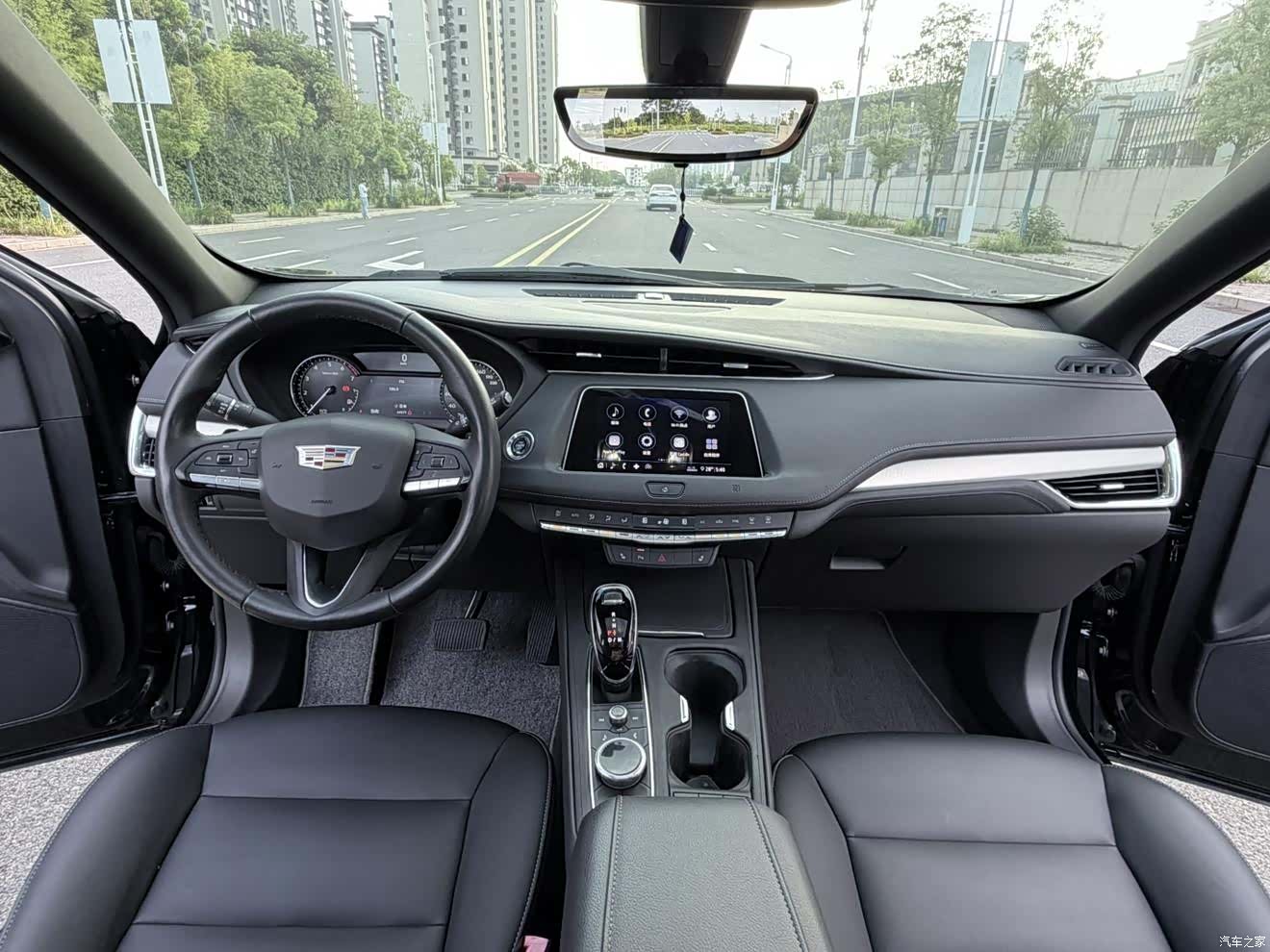 Cadillac XT4, 2020 10