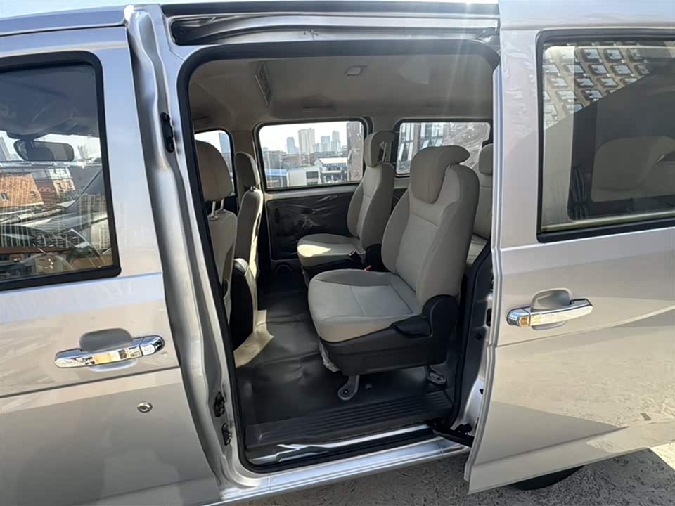 Wuling Wuling Rongguang V