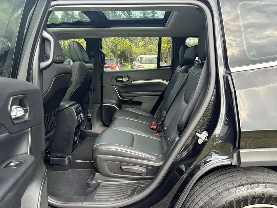 Jeep Grand Commander