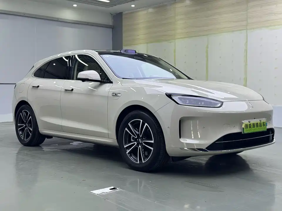 AITO Ask the world M5