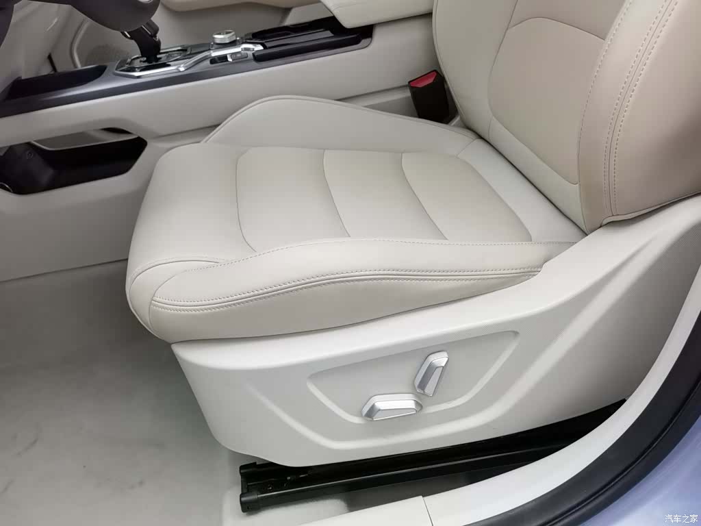 Geely Icon, 2023 20