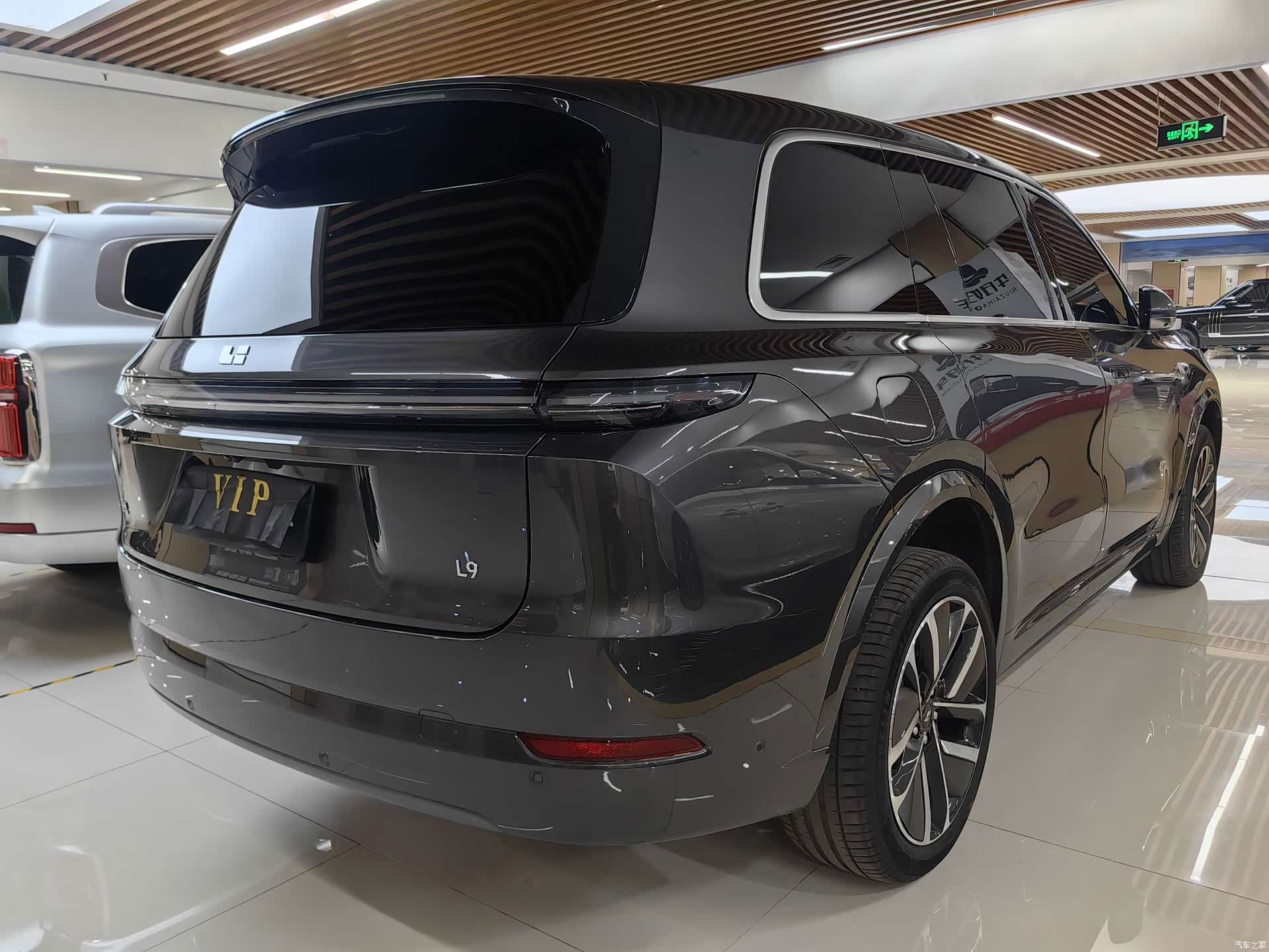 Li Auto L9, 2024 6