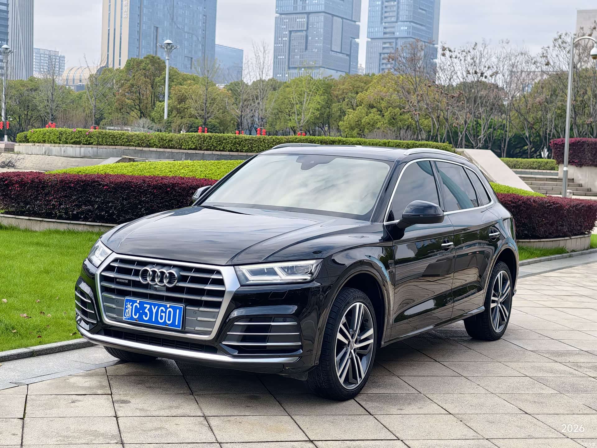 Audi Q5L, 2020 1