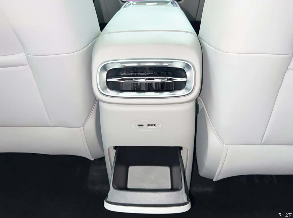 Leapmotor B10, 2025 27