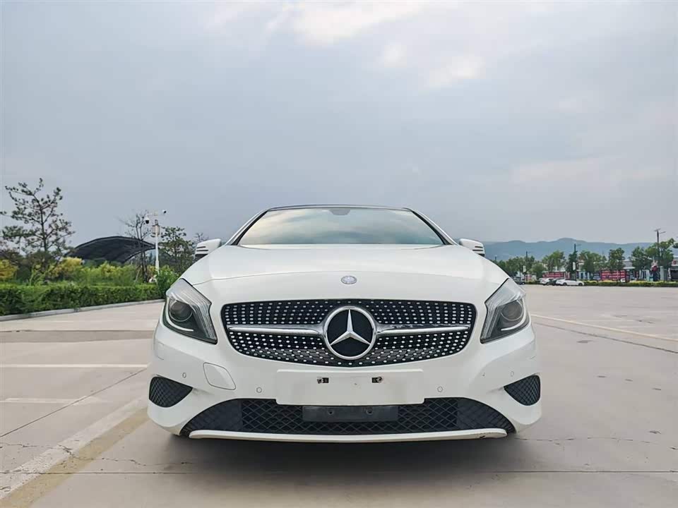 Mercedes-Benz Class A Mercedes-Benz Class A