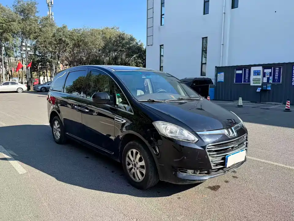 Luxgen Large 7 MPV