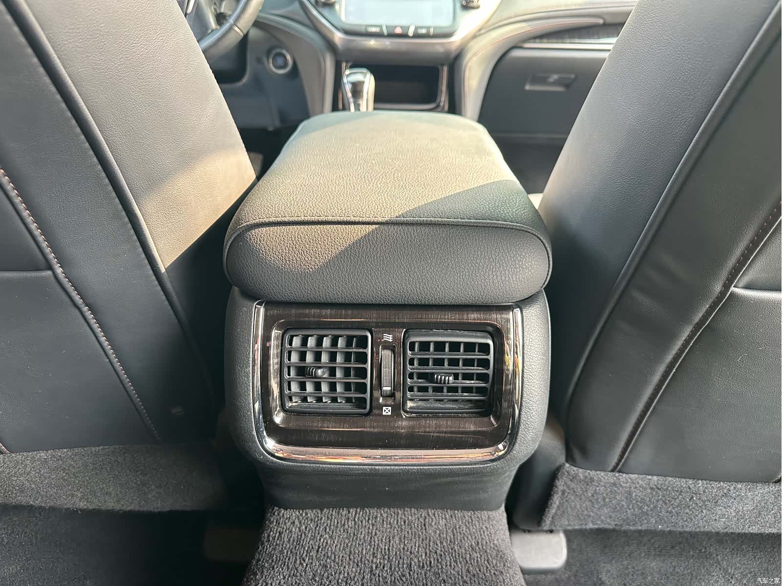 Toyota Crown, 2017 20