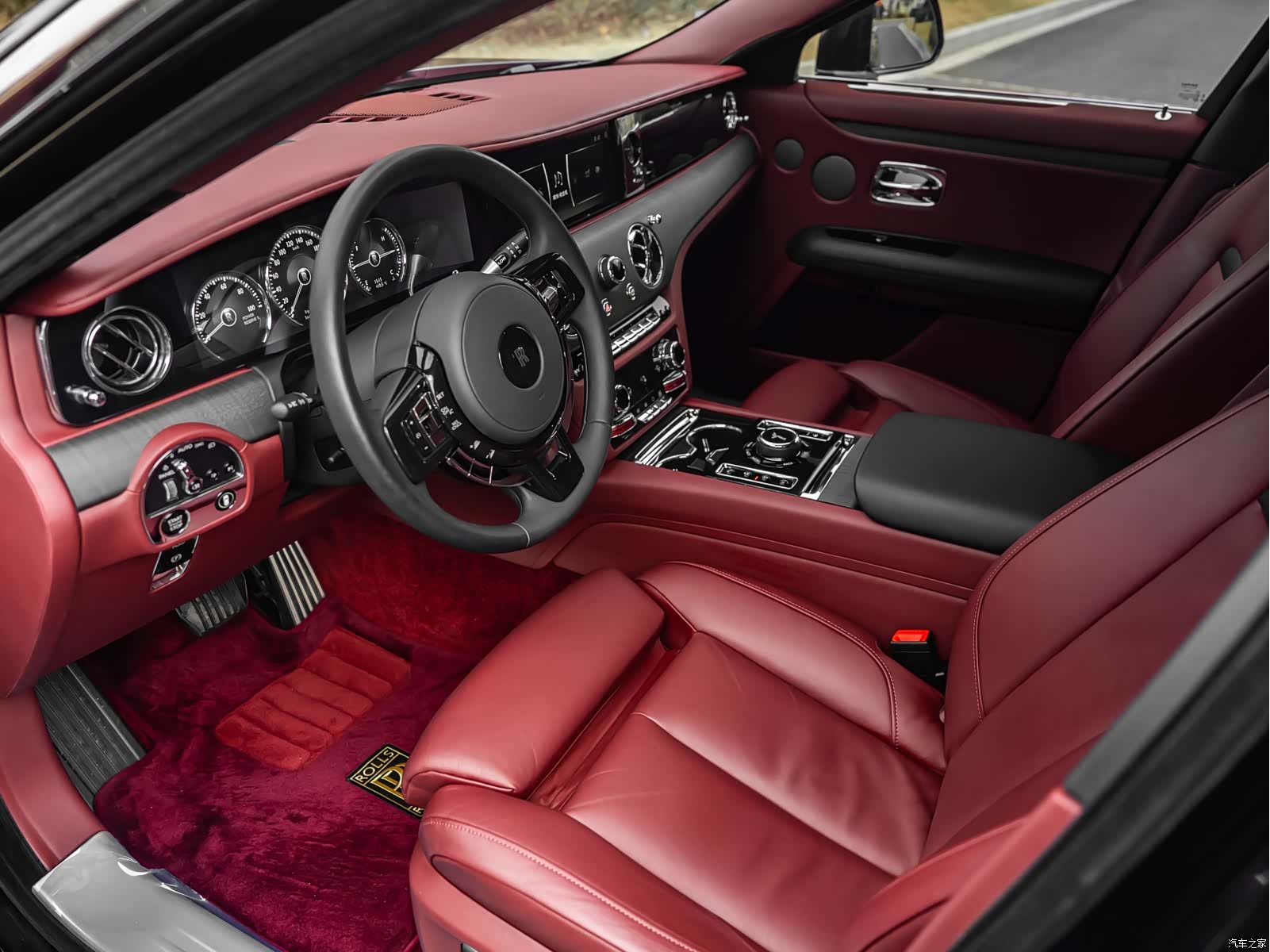 Rolls-Royce Ghost, 2024 7